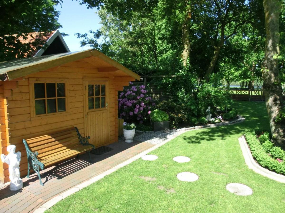 Ferienhaus Hubertus, 95059 Rhauderfehn Exterior photo